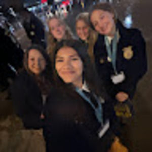 Meet your Posher, Jimena